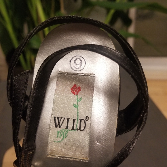 Black heels size 9 - Picture 6 of 6